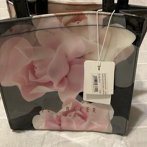 Ted Baker Flower Icon bag - 1 week sale - price as is 🛍